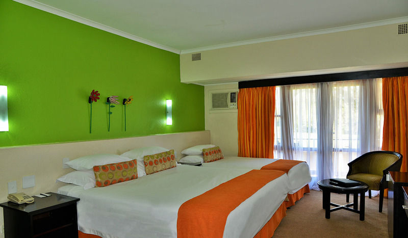Protea Hotel Winkler White River Exterior foto