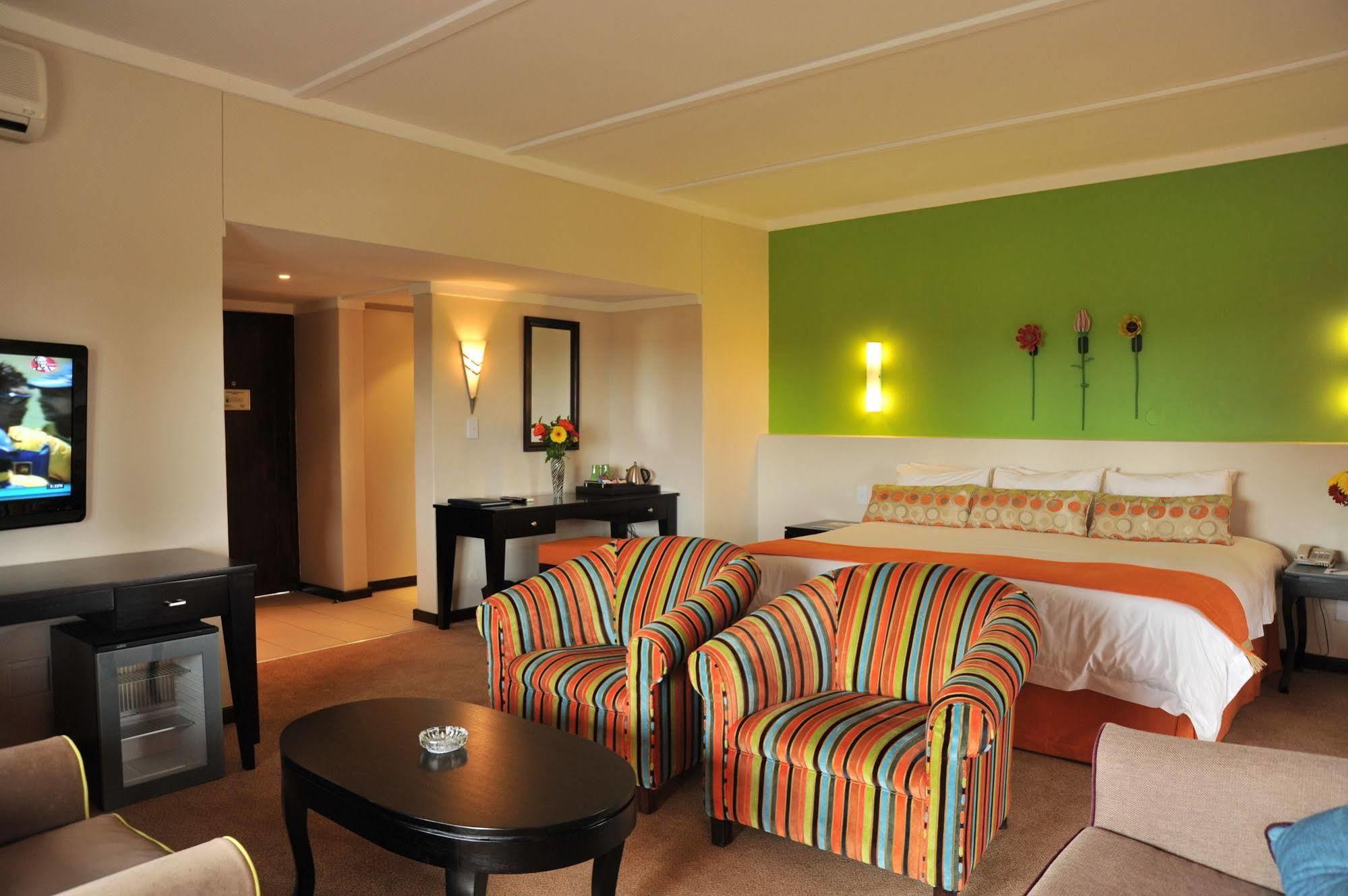 Protea Hotel Winkler White River Exterior foto
